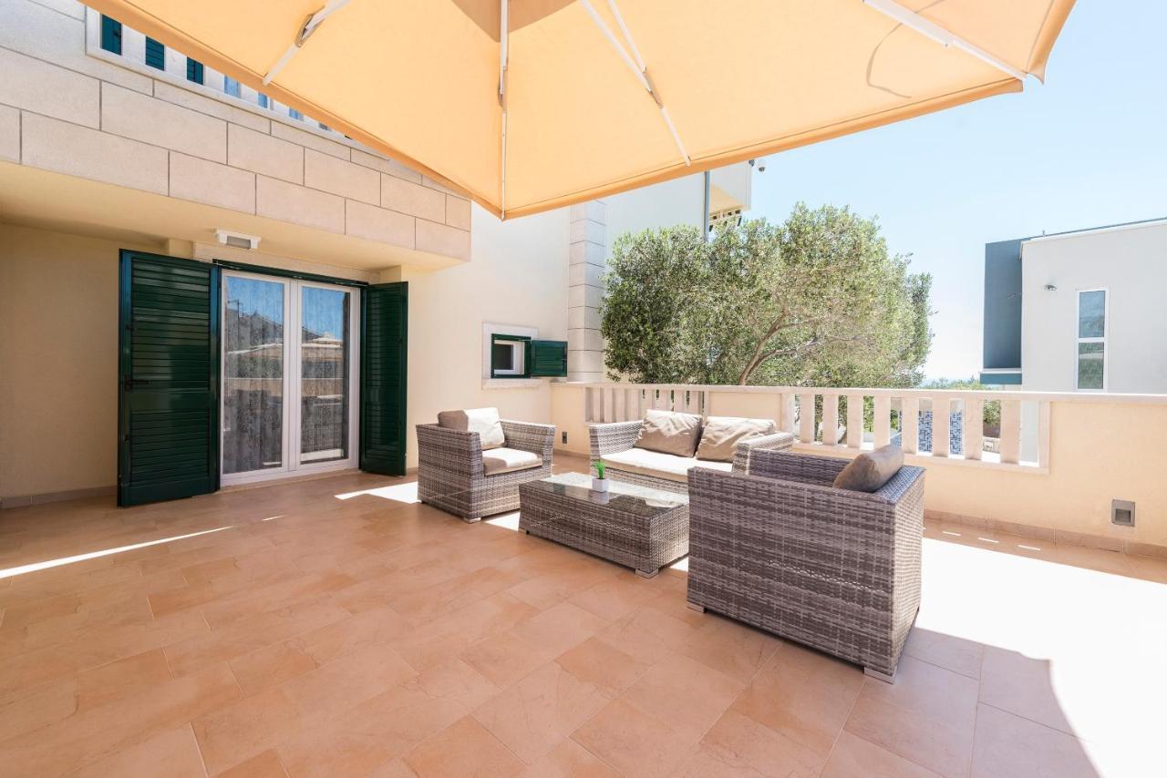 Pool Terrace Sea View Sarkic Lägenhet Novalja Exteriör bild